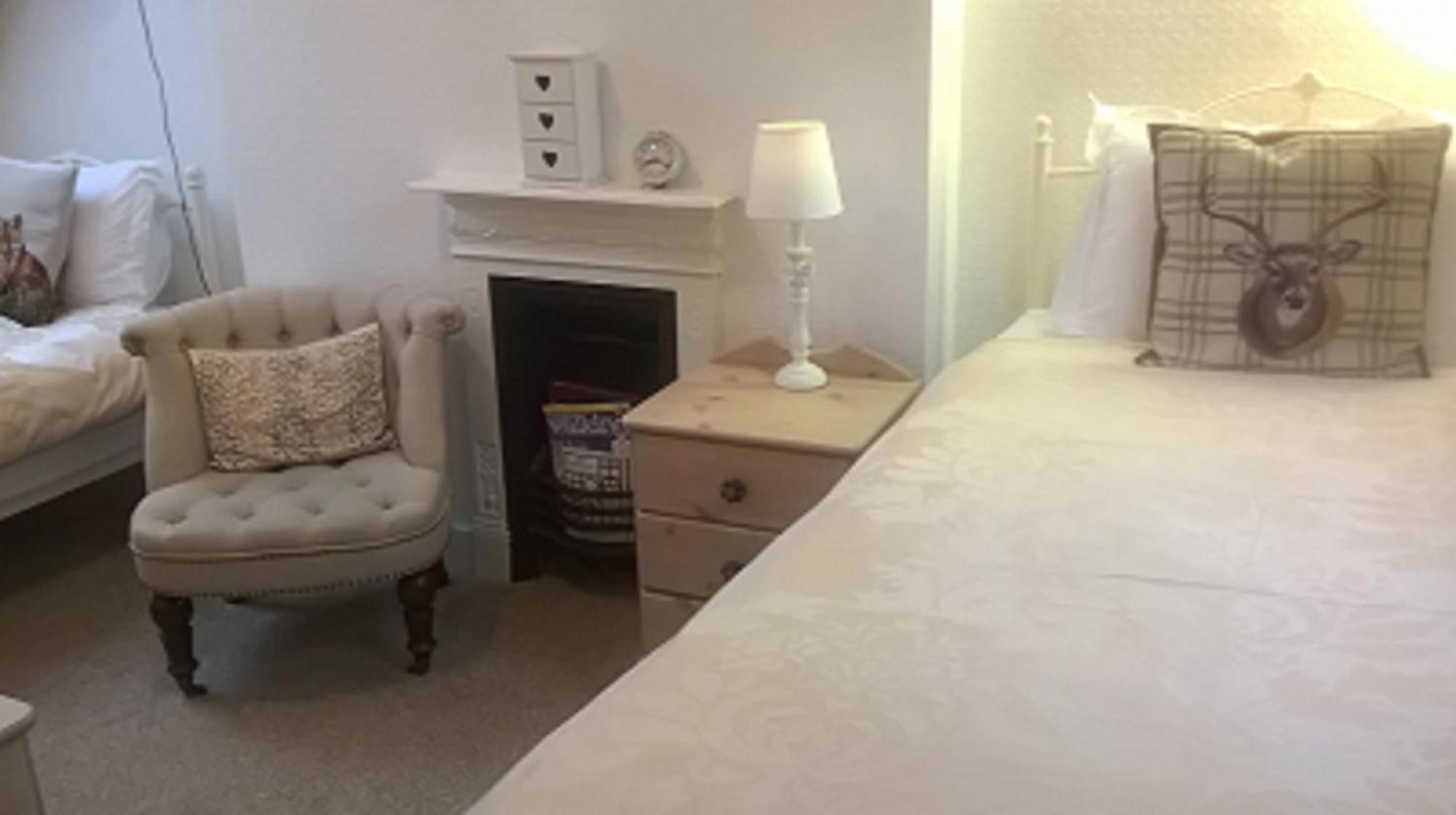 Anton Guest House Bed And Breakfast Shrewsbury Esterno foto