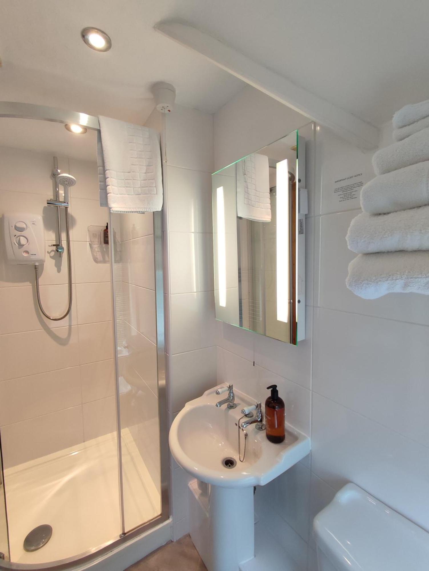 Anton Guest House Bed And Breakfast Shrewsbury Esterno foto