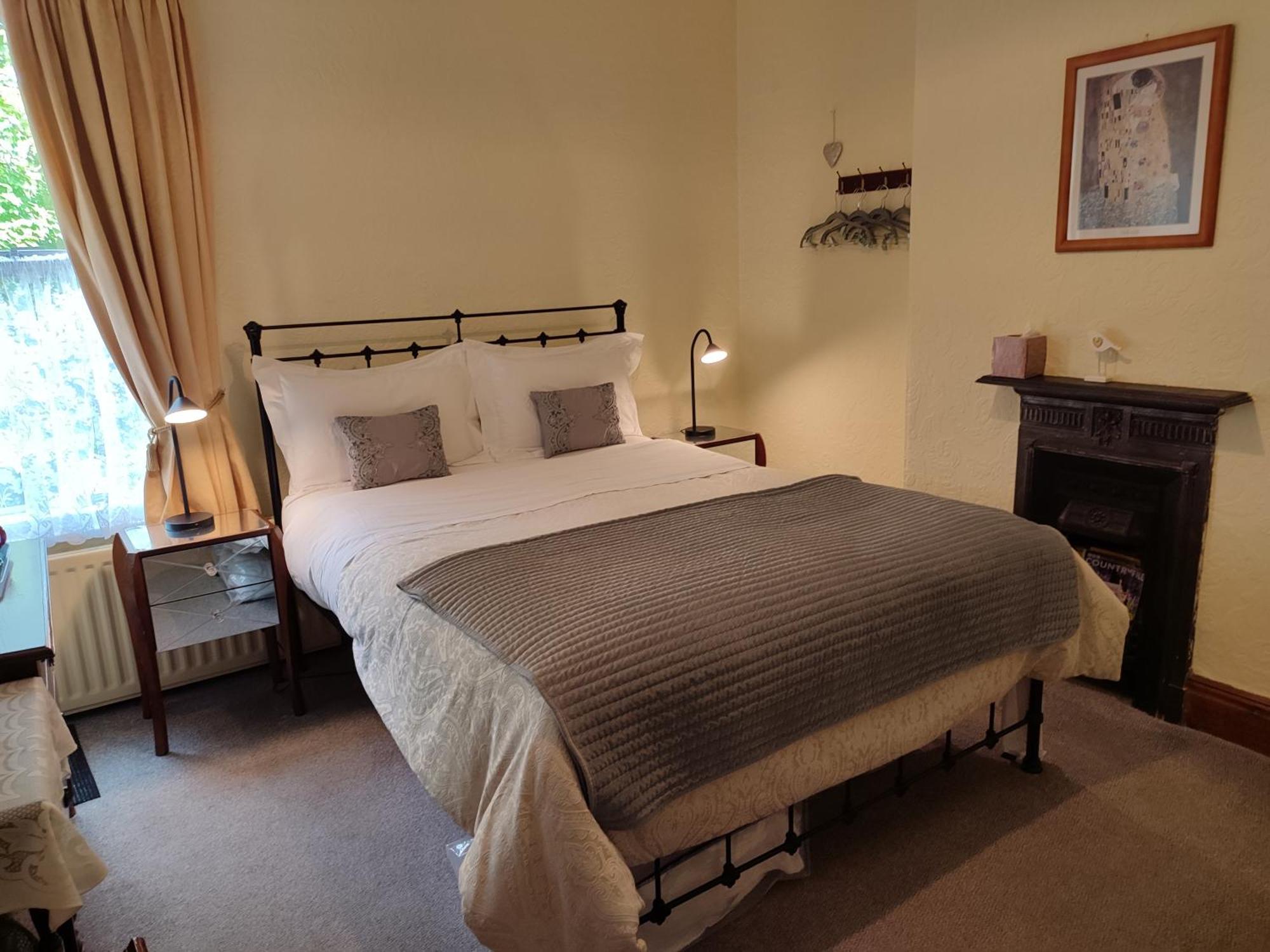 Anton Guest House Bed And Breakfast Shrewsbury Esterno foto