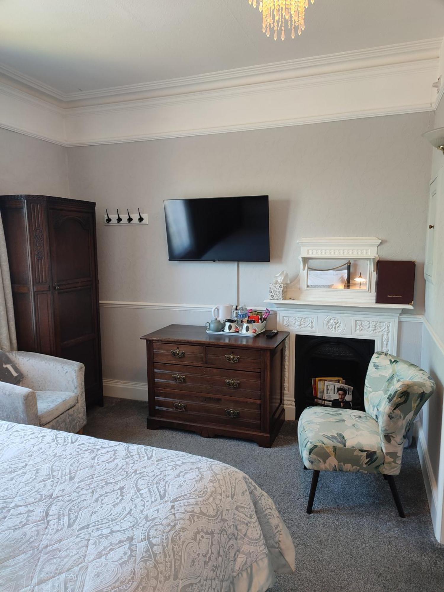 Anton Guest House Bed And Breakfast Shrewsbury Esterno foto